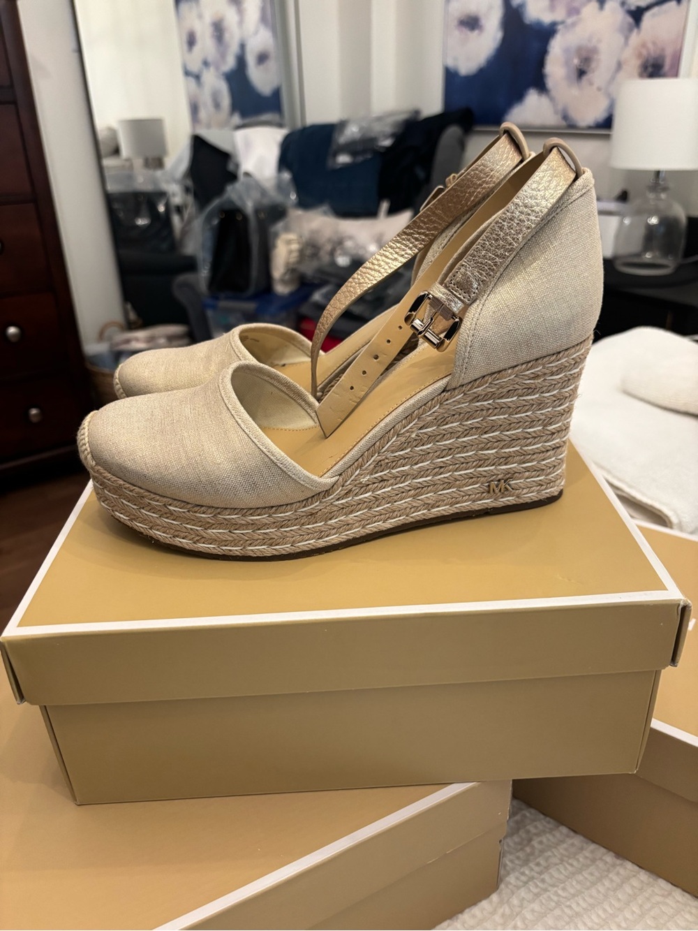 Michael Kors KENDRICK WEDGE Metallic Linen Size 9.5